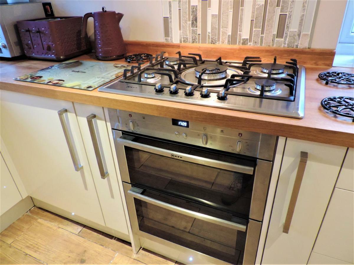 3 Bed Farnborough Air Accommodation 외부 사진